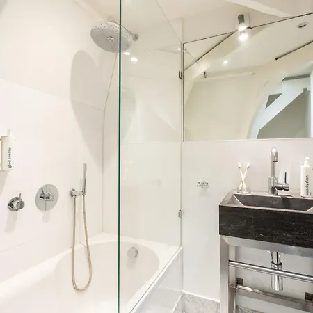 Apartmanhotel Numa Helmers 4*