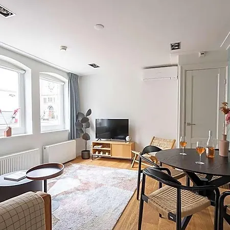 Numa Helmers Amsterdam