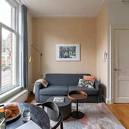 Numa Helmers Aparthotel 4*