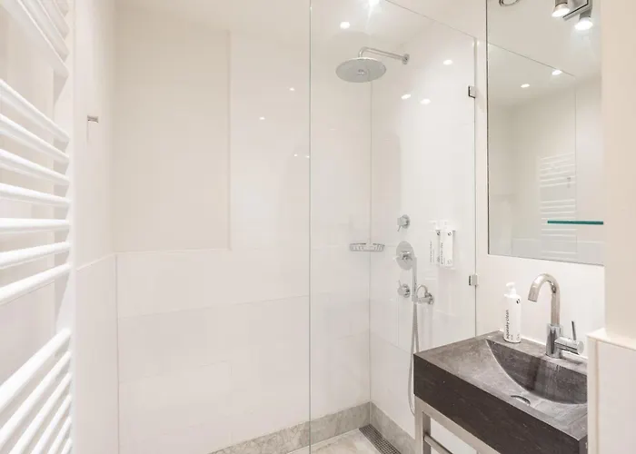 Numa Helmers 암스테르담